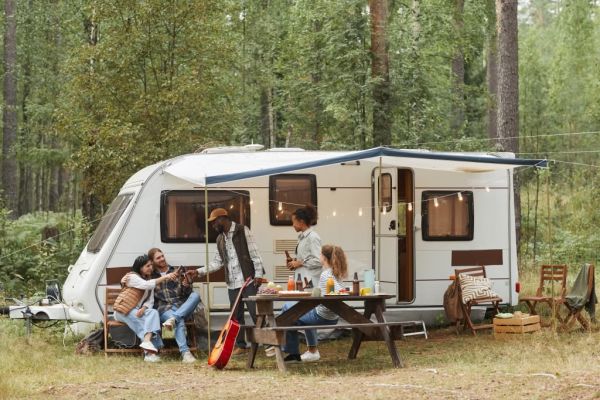 Top marques d'hébergement toile et bois pour vos campings